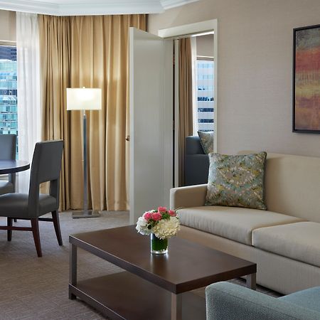 Отель Intercontinental Toronto Centre By Ihg Экстерьер фото