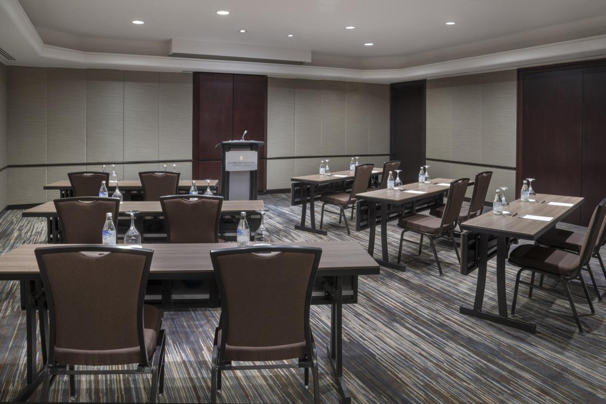 Отель Intercontinental Toronto Centre By Ihg Экстерьер фото