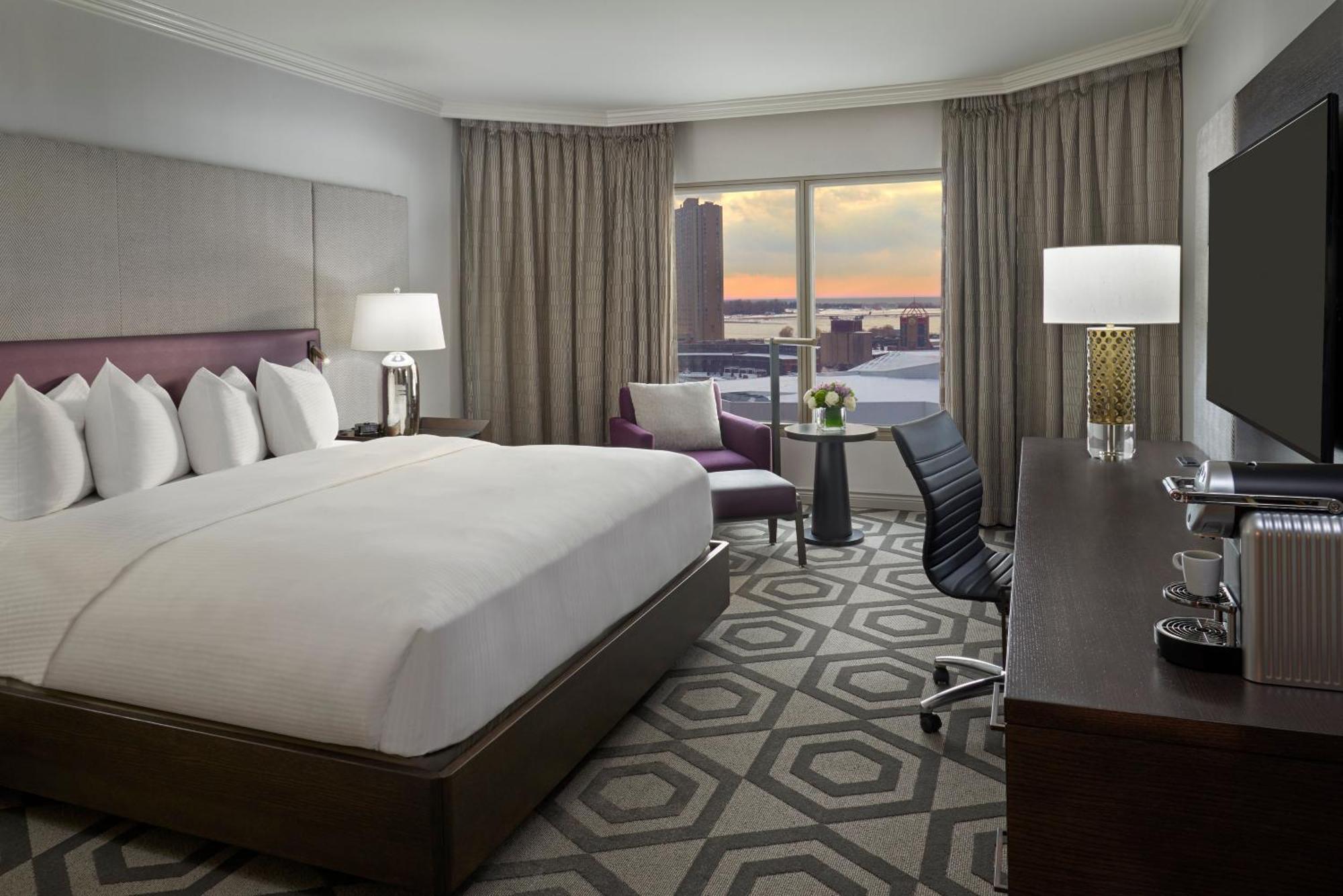 Отель Intercontinental Toronto Centre By Ihg Экстерьер фото