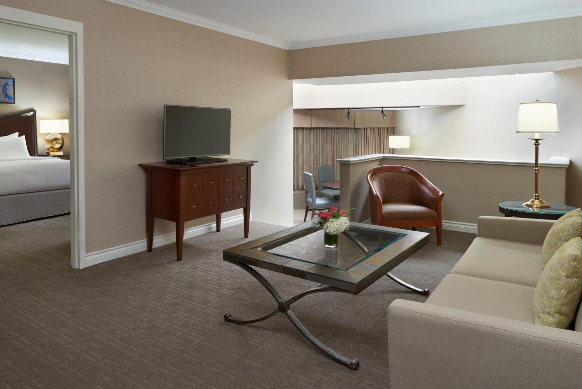 Отель Intercontinental Toronto Centre By Ihg Экстерьер фото